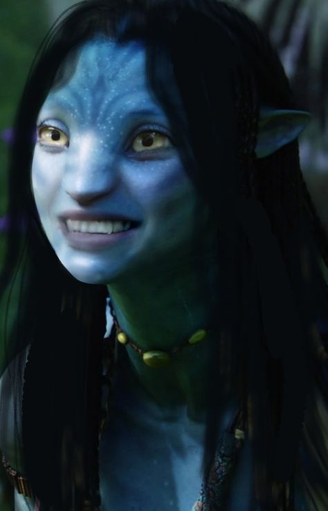 Female na'vi face claim Omaticaya clan for roleplay or oc from avatar / avatar the way of water Na'vi Face Claim Omaticaya, Omaticaya Clan, Female Na'vi, Nalu, Not Mine, Avatar, Blue, Black