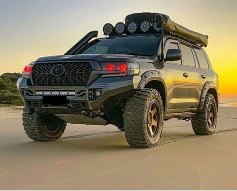 Toyota Land Cruiser Lc 200 modified Toyota Offroad 4x4, Armor Car, Toyota Lc200, Toyota Cruiser, Cruiser Car, Toyota Land Cruiser 100, Toyota Suv, Adventure Car, Land Cruiser 200