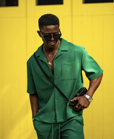 Caribbean Mens Fashion, Male Dressing Styles, Black Male Vacation Outfits, Mem Vacation Outfit, Green Monochrome Outfit Men, Luxury Green Men's Sets, Male Vacation Outfits, Classy Black Men Outfits, Black Male Summer Outfits