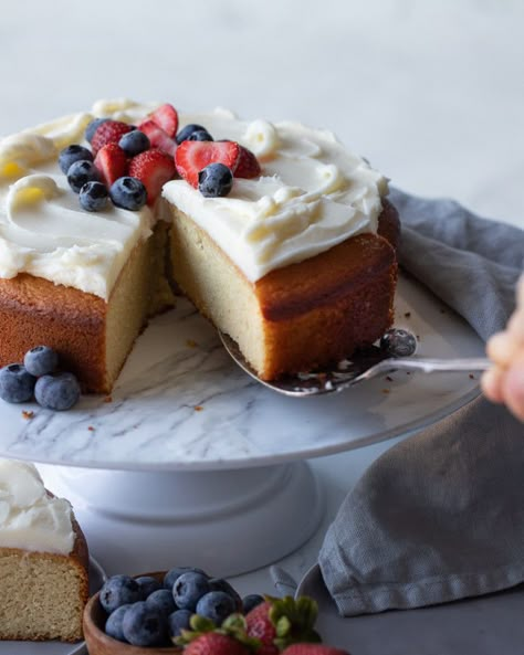 Almond Flour Cake Recipes Glutenfree, Paleo Vanilla Cake Recipes, Gluten Free Cake Almond Flour, Almond Flour Vanilla Cake Recipes, Almond Flour Layer Cake, Keto Baked Goods Almond Flour, Almond Flour Sponge Cake, Gluten Free Almond Flour Cake, Gluten Free Recipes Almond Flour