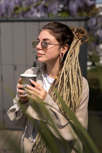 Coffee Holding Pose, Woman Holding Coffee Cup, Holding A Coffee Cup Pose, Holding Mug Pose Reference, Holding Cup Pose, Holding Coffee Pose, Holding Cup Reference, Holding Coffee Cup, Pose Woman