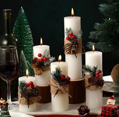 Holiday Centerpieces For Tables, Christmas Table Decorations Centerpiece, Advent Wreath Candles, Candle Images, Scented Pillar Candles, Candles Handmade, Simple Centerpieces, Xmas Deco, Dinner Decoration