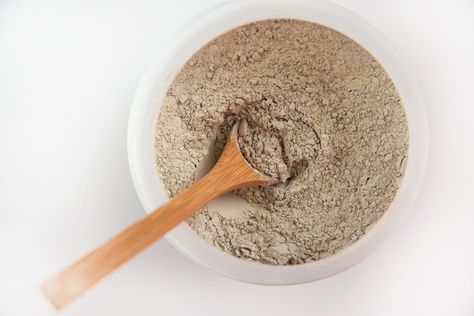 Bentonite Clay Uses & Benefits - The Coconut Mama Bentonite Clay Benefits, Garcinia Cambogia Fruit, Slippery Elm Bark, Psyllium Husk, Curb Appetite, Bentonite Clay, Plant Based Protein, Natural Home Remedies, Detox Diet