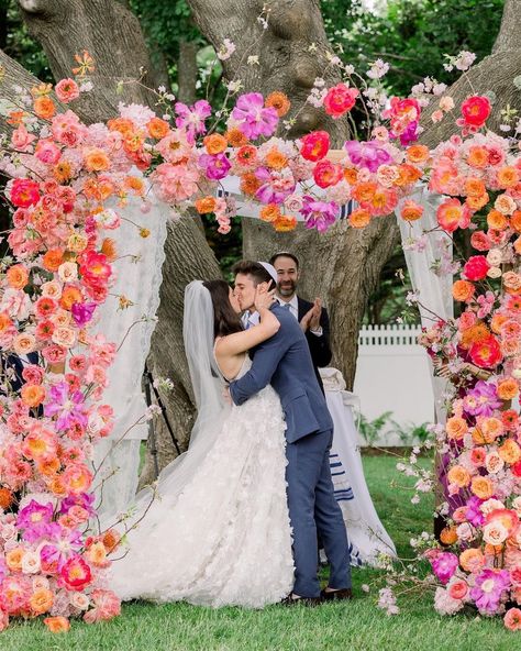 Some colorful magic from this past weekend’s wedding on The North Fork. @designsbyahnnyc created the most gorgeous chuppah I’ve ever seen… | Instagram Colorful Chuppah, Wedding Chuppah Flowers, Sunset Wedding Theme, Chuppah Ideas, Dahlia Wedding, Orange Wedding Themes, Wedding Chuppah, Dahlias Wedding, Bright Wedding Colors