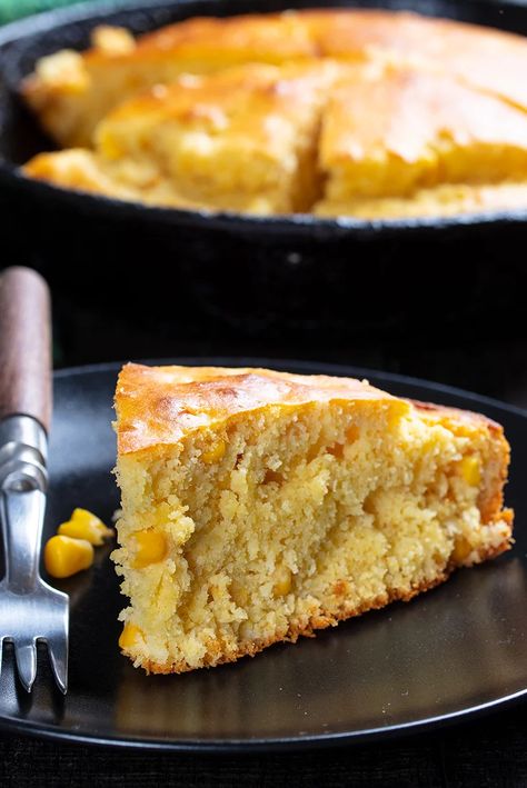 Corn Niblets, Perfect Cornbread, Cornbread With Corn, Cornbread Recipe Sweet, Creamed Peas, Honey Cornbread, Skillet Cornbread, Vegetable Soup With Chicken, Sweet Cornbread