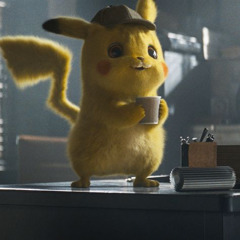 It Took Detective Pikachu Producers 7 Years to Bring the Live-Action Movie to Theaters Detective Pikachu, Detective, Pikachu, Pokemon, Deviantart, Desk, Coffee, Pokémon