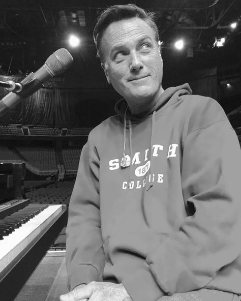 Michael W> Smith - December 2017 Michael W Smith, Christian Music Artists, Amy Grant, Elizabeth Smith, Red Bouquet Wedding, Medical Photos, Michael Smith, Christian Music, Doodle Drawings