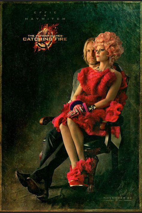 Hunger Games Effie, Hunger Games Fashion, Effie Trinket, Teen Library, Hunger Games Memes, Hunger Games Fandom, Finnick Odair, Hunger Games 3, Hunger Games Catching Fire