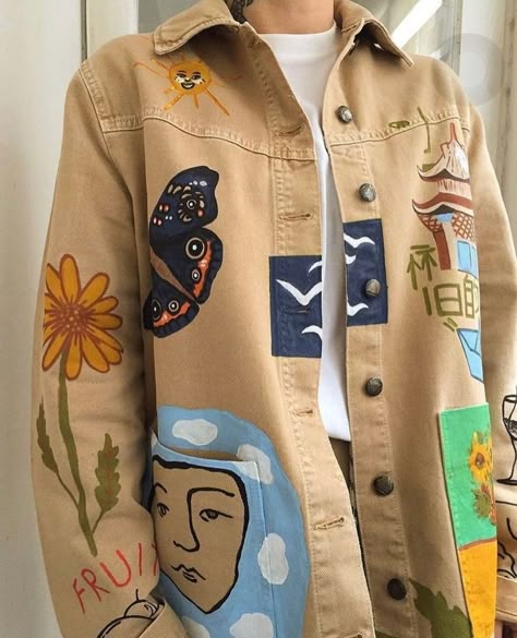 Drawing On Jacket, Artsy Clothing Aesthetic, Painted Jacket Ideas, Senior Cords, Paint On Clothes, Denim Paint, Artsy Clothes, Jacket Painting, Clothes Painting