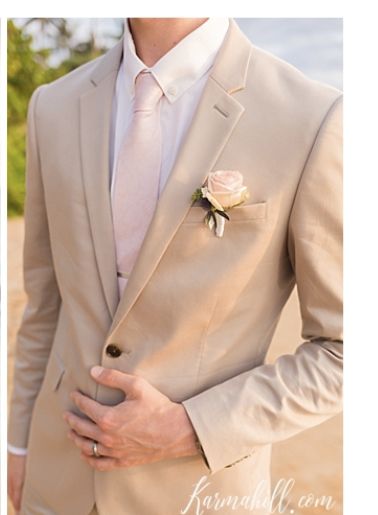 Beige Suit With Pink Tie, Tan And Pink Groomsmen Suits, Tan Suit Pink Tie, Wedding Beige Suit, Groomsmen Tan Suits, Tan Tuxedo Wedding, Prom Tuxedo Ideas, Blush And Cream Wedding, Prom Suit And Dress