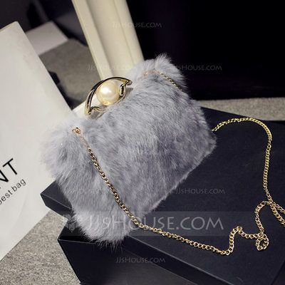 Winter Handbags, Fur Handbag, Prom Clutch, Fur Clutch, Pearl Clasp, Fur Handbags, Colors Wedding, Product Showcase, Wedding Elegant