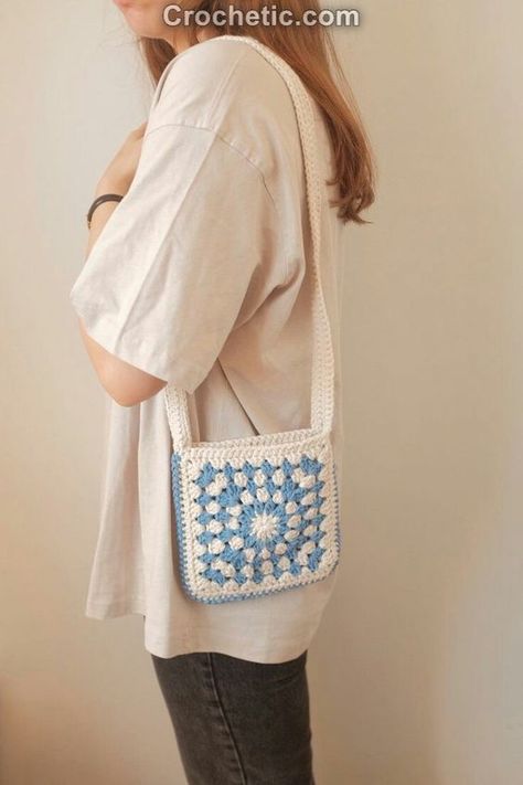 Extremely Fantastic Latest Designer Crochet Knitting Pattern Hand Bag/Purses Design For Girls #CrochetTote #CrochetToteBagPattern #CrochetToteBagGrannySquares #CrochetToteBagIdeas #CrochetTotePattern Crochet Small Bag, Sling Bag Pattern, Crochet Sling Bag, Crochet Mini Bag, Confection Au Crochet, Crochet Quilt, Crochet Tote, Diy Crochet Projects, Bag Crochet