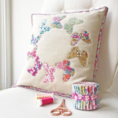 Liberty Quilt, Butterfly Cushion, Applique Cushions, Sewing Cushions, Applique Pillows, Upholstery Diy, Patchwork Cushion, Liberty Of London Fabric, Cushions To Make