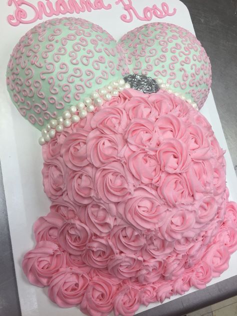 Baby bump cake Baby Belly Cake, Bump Cake, Pregnant Belly Cakes, Baby Bump Cakes, Belly Cakes, Special Event Cakes, Bow Cakes, Bake Cake, Shower Cupcakes