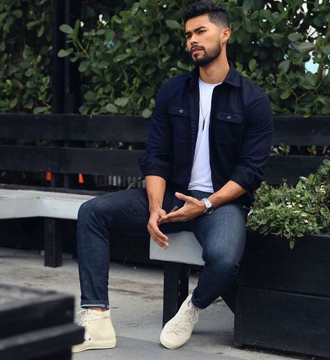 Smart Casual Menswear Summer, Jose Zuniga, Teaching Mens Fashion, Stylish Mens Haircuts, Mens Street Style Summer, Smart Casual Menswear, Men Casual Summer, Smart Casual Men, Stylish Men Casual