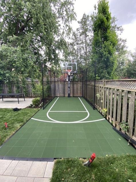 Basketball Court Backyard, Outdoor Basketball Court, Small Backyard Design Layout, Small Backyard Design Ideas, Backyard Design Ideas Budget, Backyard Kids Play Area, Backyard Design Ideas, Backyard Design Layout, Small Backyard Ideas