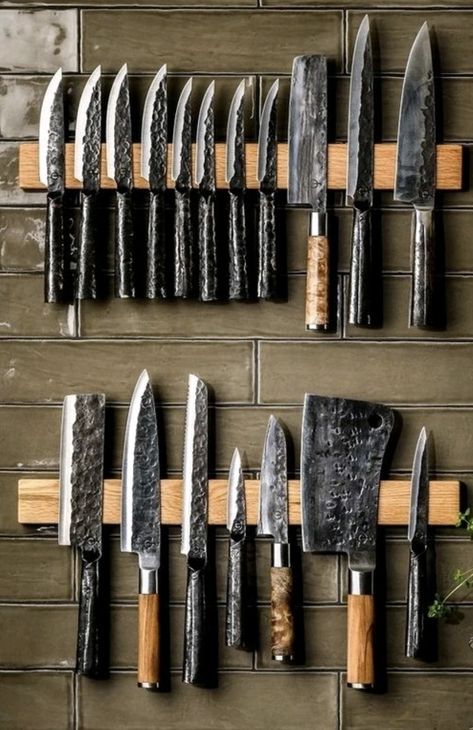 Forged In Fire, Best Kitchen Knives, Cool Gadgets For Men, Asian Kitchen, Dining Ware, Kitchen Organisation, Gadgets Kitchen Cooking, Japanese Kitchen, Knife Holder