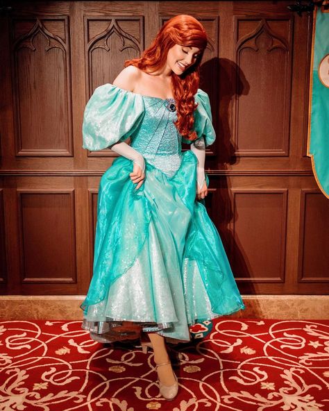 Ariel Disney World, Ariel Disneyland, Disneyland Costumes, Wicked Glinda, Alice In Wonderland Pictures, Disneyland Characters, Hot Pink Prom Dress, Dress Reference, Disneyland World