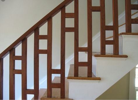 Wooden Staircase Railing, Wood Railings For Stairs, Wooden Staircase Design, درابزين السلم, Latest Door Designs, Indoor Railing, Staircase Interior Design, Modern Stair Railing, Staircase Railing Design