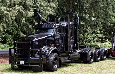 Kenworth T800, Customised Trucks, Tractor Trailer Truck, New Luxury Cars, Hummer Cars, Heavy Construction Equipment, Train Truck, Custom Big Rigs, Kenworth Trucks