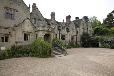 Gravetye Manor, Magnificent Architecture, Countryside Hotel, Michelin Star Food, English Houses, English Architecture, English Manor Houses, English Castles, Country House Hotels