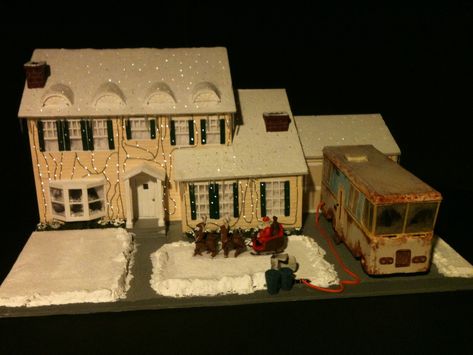 Its a scratch scale model of the Grizwold House from the holiday classic "National Lampoon's Christmas Vacation". Christmas Vacation Gingerbread House, Christmas Vacation House, Christmas Vacation Party, Model Architecture, National Lampoon's Christmas Vacation, Griswold Family Christmas, Griswold Christmas, National Lampoons Christmas, Christmas Village Display