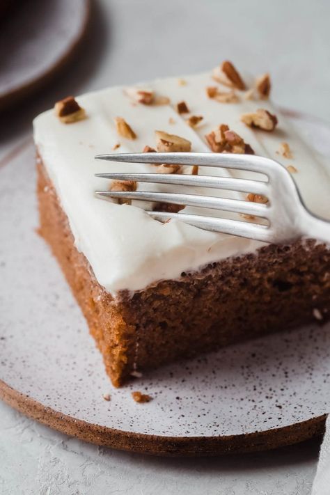 Spice Cake Sheet Cake, 9x13 Cake, Buttermilk Frosting, Moist Spice Cake, Cheese Frosting Recipe, Cake With Cream Cheese Frosting, Cream Cheese Frosting Recipe, Frosting Recipe, Cake Bars