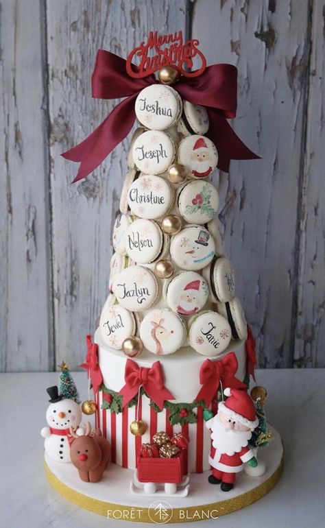 Dessert Christmas Tree, Macaroon Tree, Macaron Tree, Christmas Macarons, Christmas Pastries, Christmas Themed Cake, Christmas Cookie Box, Macaron Tower, Cake Tower