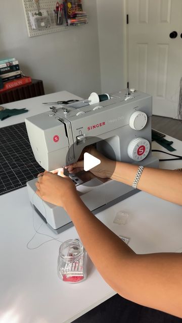 olivia sews on Instagram: "Part 2 of how to thread a sewing machine 🪡🧵✨  Making this video for all the visual learners out there. 🙌🏽   The first time I ever sat down to use my machine it took me over 2 hours to figure out how to thread it. 🤦🏽‍♀️  This can be one of the trickiest parts when you’re first getting started but once you figure it out, it will feel like the easiest thing.  ✂️Not all sewing machines are the same but most domestic sewing machines will thread similarly to this. For reference, I’m using a Singer Heavy Duty.   If you need it, part 1 on how to thread the bobbin is already up on my page. 😊  Happy sewing!   #sewing #howtothreadasewingmachine #sewingmachine #sewingtipsandtricks" Singer Machine Ideas, How To Thread A Sewing Machine, How To Use A Sewing Machine, Singer Sewing Machine Ideas, Sewing Machine Thread Problems, How To Thread A Singer Sewing Machine, How To Thread A Bobbin On A Singer, Thread A Sewing Machine, Sewing Machine Bobbin Issues