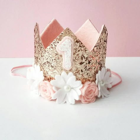 Girl 1st Birthday Princess Crown Diy Birthday Crown, First Birthday Crown, 1st Birthday Party For Girls, 1st Birthday Cake Topper, 1st Birthday Photos, Birthday Girl Outfit, 1st Birthday Outfits, First Birthday Outfits