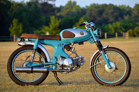 Amazing Motorcycles, Honda S90, Honda 50, Vintage Honda Motorcycles, Honda Cub, Japanese Motorcycle, Honda Bikes, Bike Exif, Mopeds