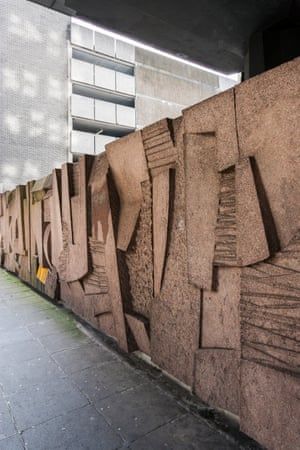 Concrete Poetry, Mid Century Sculpture, Outdoor Interior Design, Steel And Concrete, Wall Relief, Concrete Sculpture, Charing Cross, Ceramic Artwork, Concrete Art