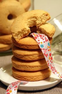 Macine, biscuits italiens pour le petit-déjeuner | Elise Cooks Biscuits Diététiques, Family Desserts, Biscuit Cookies, Bread Baking, Macarons, Fondant, Biscuits, Muffins, Food And Drink