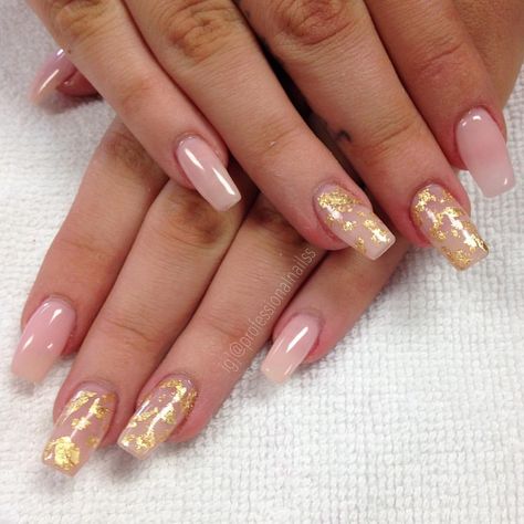 Nails With Gold Flakes, White Nails With Gold, Red And Gold Nails, Nails With Gold, Gold Acrylic Nails, Clear Acrylic Nails, Gold Nail Designs, Nails Gold, Gold Flake