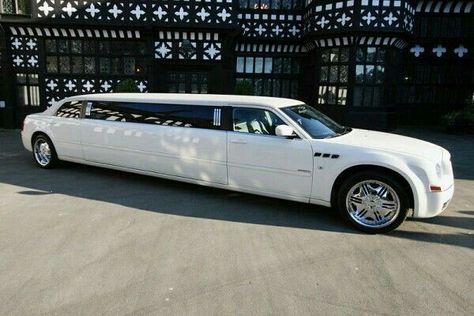 Prom Transport, White Limousine, Hollywood Prom, Prom Car, Twisted Fairytales, Limo Car, Best Luxury Sports Car, Wedding Limo Service, Limo Party