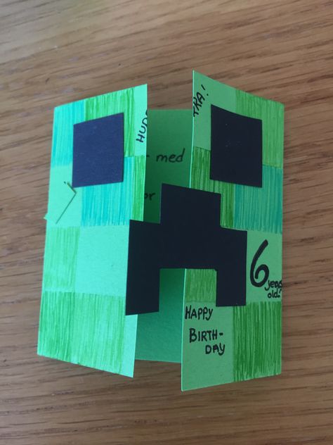 Birthday Card Minecraft, Minecraft Birthday Gift Ideas, Minecraft Birthday Card Ideas, Minecraft Card Ideas, Minecraft Birthday Card Diy, Minecraft Birthday Cards Handmade, Minecraft Cards Handmade, Minecraft Gift Ideas For Boyfriend, Carta Minecraft