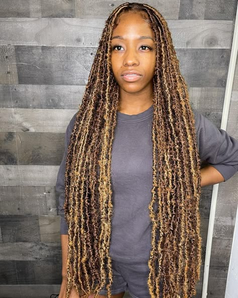 Locs Colors, Faux Locs Colored, Box Braid Hair, Faux Loc, Soft Locs, Faux Locs Hairstyles, Box Braids Hairstyles For Black Women, Cute Braided Hairstyles, Braids Hairstyles Pictures