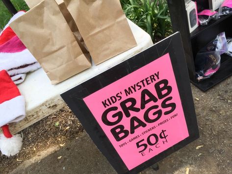 Could do this but just mystery bags and do $1 a bag... Kids and Adults bags Yard Sale Tips, Yard Sale Hacks, Yard Sale Organization, Garage Sale Organization, Garage Sale Tips, Yard Sale Signs, Garage Sale Signs, Rummage Sale, Sale Ideas