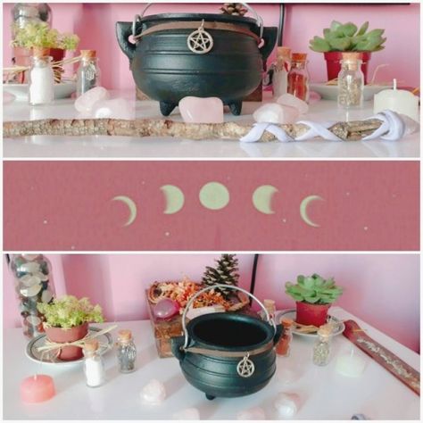 Kawaii Baby witch Kawaii Witchcraft, Pink Witchcraft, Witchcraft Ideas, Kawaii Witch, Witch Altar, Witchcraft Altar, Witches Altar, Baby Witch, Witchy Things