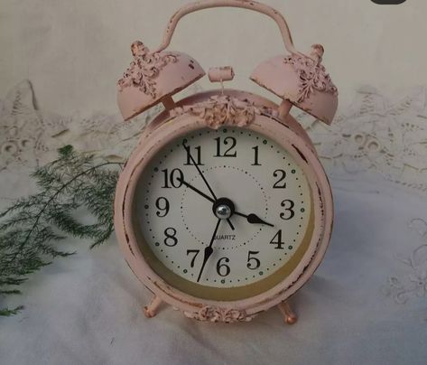 Pink Clock Aesthetic, Clock Aesthetic Wallpaper, Dollette Bedroom, Pink Clock, App Widgets, Pink Clocks, Cute Clock, Xmas Wishlist, Art Studio Room