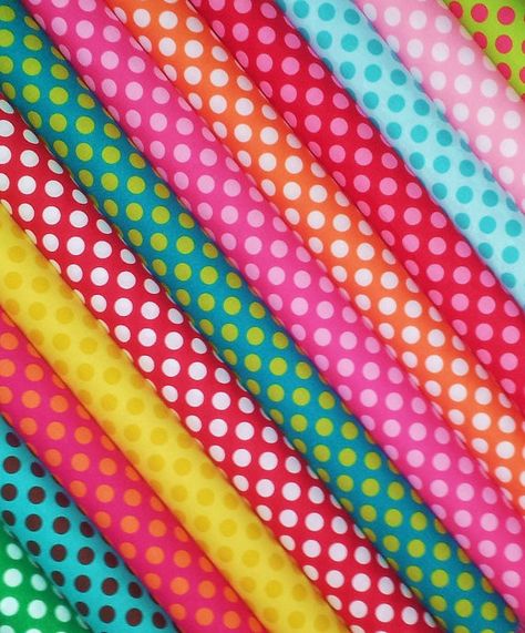 ς๏l๏г ๓y ฬ๏гld ☛ק๏lкค ∂๏t☚ Polka Dot Print Pattern, Dot Print Pattern, Polka Dot Art, Smocking Tutorial, Polka Dot Party, Quilt Material, Textile Crafts, Dot Fabric, Quilting Fabrics