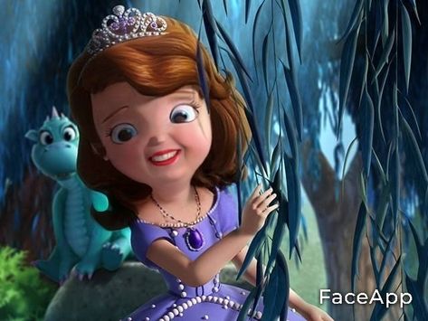 Funny Sofia The First, Sofia The First Funny, Wheezing Intensifies, Male Art Reference, Disney Princess Sofia, Princess Sofia The First, Princess Sophia, Silly Photos, Princess Sofia