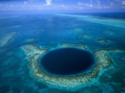 from national giographic. where water is more dark it is more deep. perfect circle in the ocean. what can it be? Blue Hole Belize, Great Blue Hole, Marsa Alam, Belize City, Blue Hole, Sharm El Sheikh, Coral Reefs, Aerial Photo, In The Ocean