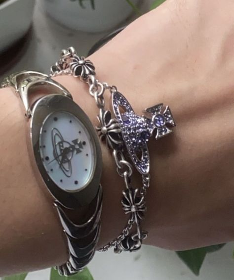 Hard Jewelry Brand, Vivienne Westwood Jewellery Aesthetic, Vivienne Core, Nana Core, Vivienne Westwood Watch, Viviane Westwood, Vivien Westwood, Vivienne Westwood Bag, Vivienne Westwood Bracelet