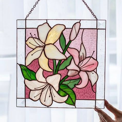 Pink Lily Flower, White Lily Flower, Hanging Stained Glass, Glass Painting Patterns, Glass Painting Designs, Flower Panels, Tiffany Stained Glass, Stained Glass Decor, Custom Stained Glass