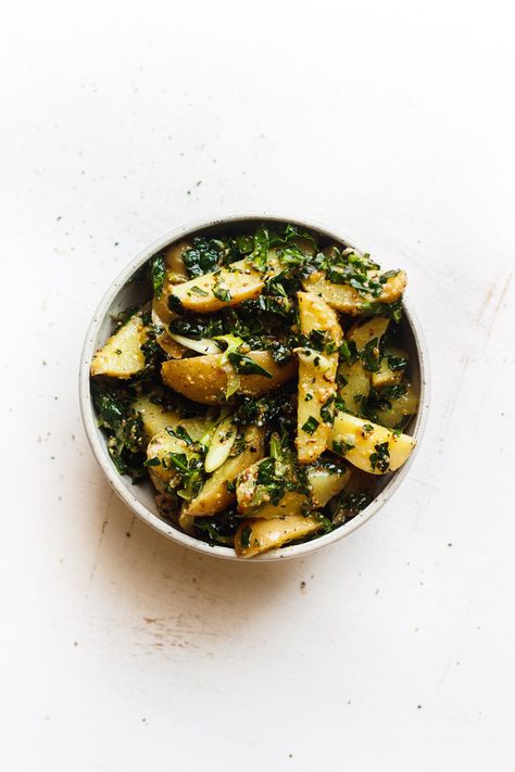 Kale Potato Salad with Grainy Mustard Dressing (vegan, gluten-free) Curry Potato Salad, Potato Kale Salad, Plant Meals, Lake Recipes, Kale Potato, Xmas Menu, Broccoli Cauliflower Salad, Grainy Mustard, Massaged Kale