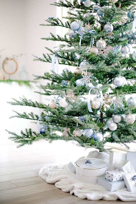 Duck Egg Blue Christmas Tree, Light Blue Ornaments Christmas Tree, White Silver Light Blue Christmas Tree, Vintage Blue Christmas Tree, Blue And Silver Christmas Decor Ideas, Icy Blue Christmas Tree, Icy Christmas Tree, Dusty Blue Christmas Tree, Baby Blue Christmas Tree