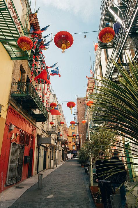 China Town San Francisco, Streets Aesthetic, Ap Photography, San Francisco Chinatown, Autumn Shoot, Sustained Investigation, Painting Studies, San Francisco Apartment, San Francisco Streets