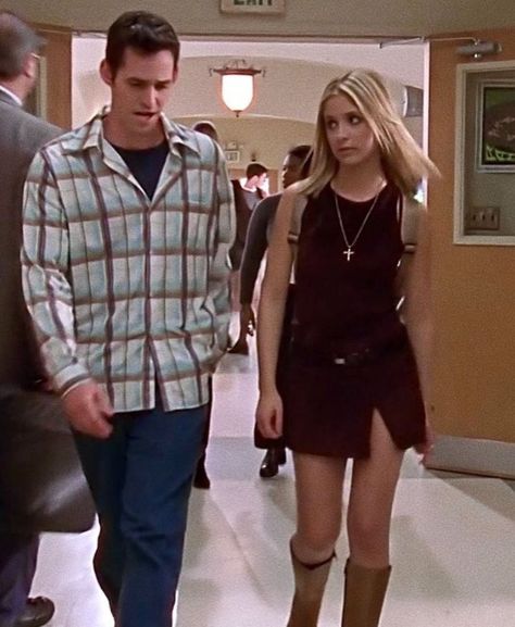 Tv Character Outfits, Rachel Green Outfits 90s, Tv Characters Outfits, Buffy Style, Rachel Green Outfits, Characters Outfits, Tv Character, Green Outfits, 90s Inspired Outfits