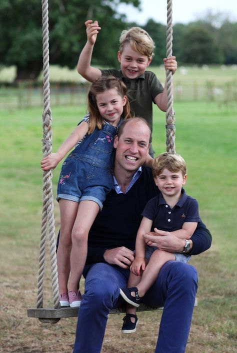 Prince William Is Tackled By His Children in Charming New Royal Family Photos | Vanity Fair Duke And Duchess Of Cambridge, Poppy Cupcakes, Prince William Birthday, Prins Philip, Vévodkyně Kate, Principe William Y Kate, Prinz George, Anmer Hall, Kate Und William